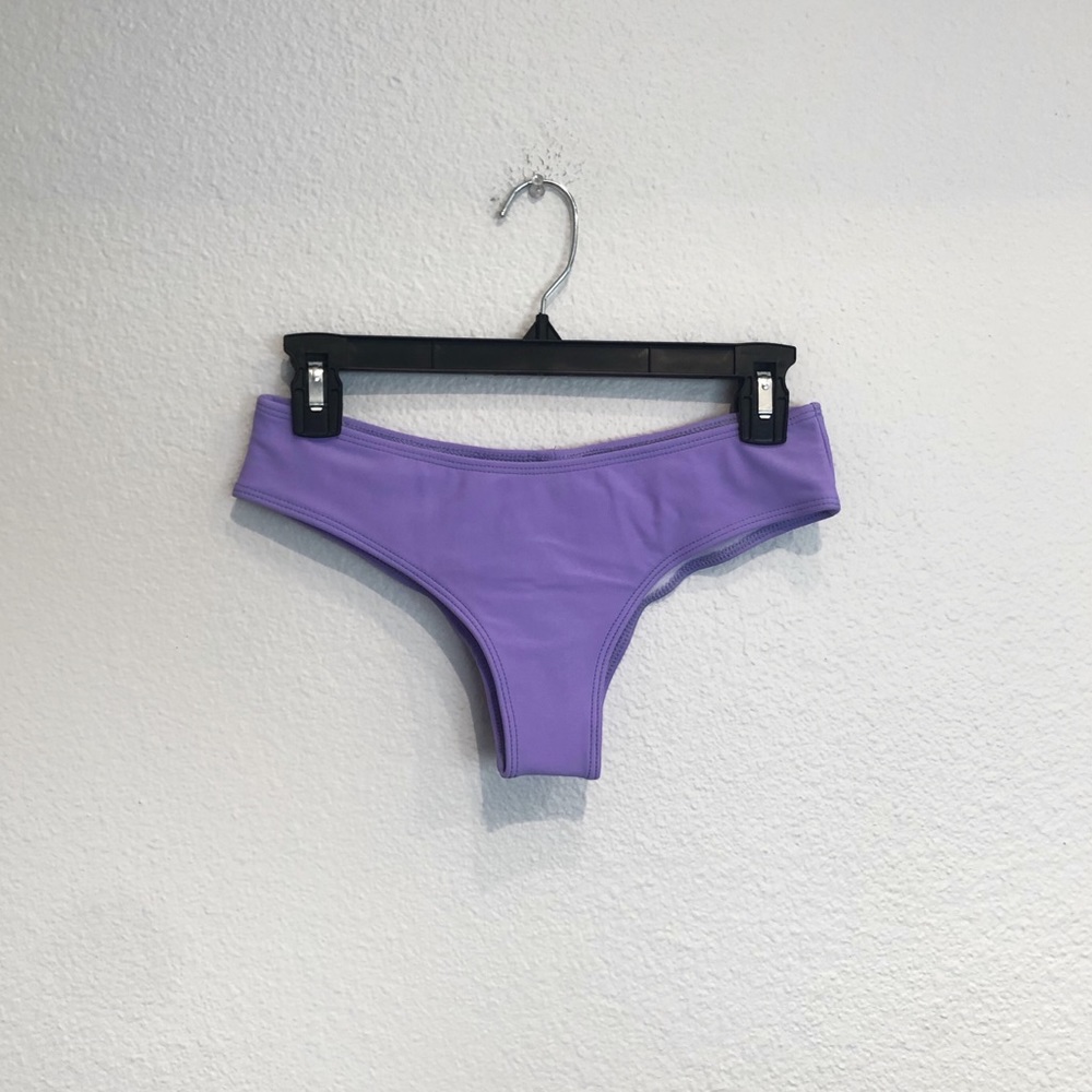 Purple scrunch butt cheeky bikini bottoms